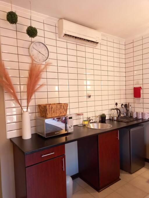 Best Overnight With Free Wifi. Modern & Private บลูมฟอนเทน ภายนอก รูปภาพ